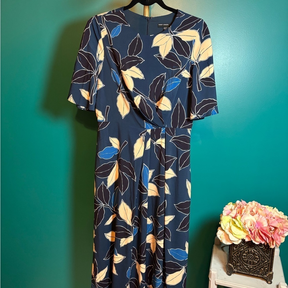 Maggy London Navy Blue and Cream Sheath Dress with Flutter Sleeves